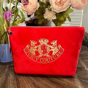 NWT red juicy couture makeup bag 💕💋💋